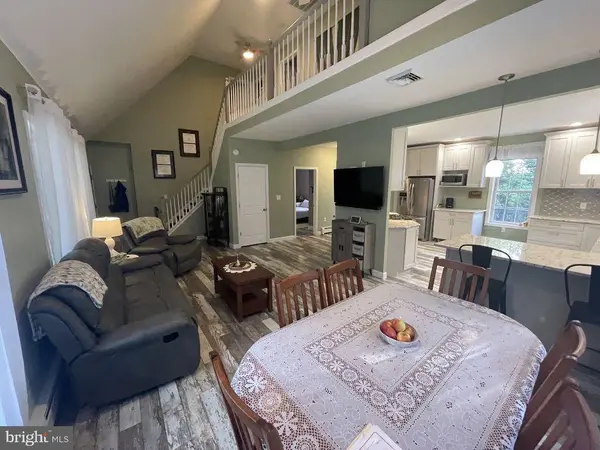 604 ROCKY RIDGE RD, Spring Grove, PA 17362