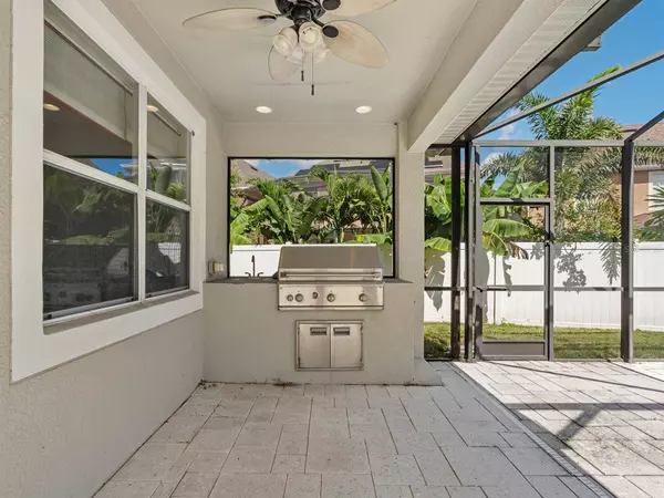 447 SPRING RIVER DR, Orlando, FL 32828