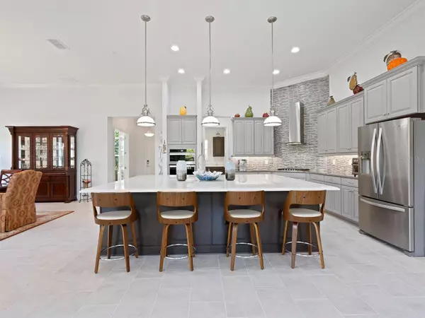 2600 MEADOWEDGE LOOP, St Cloud, FL 34772