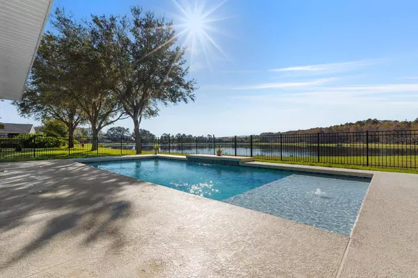 4916 PARKVIEW DR, St Cloud, FL 34771