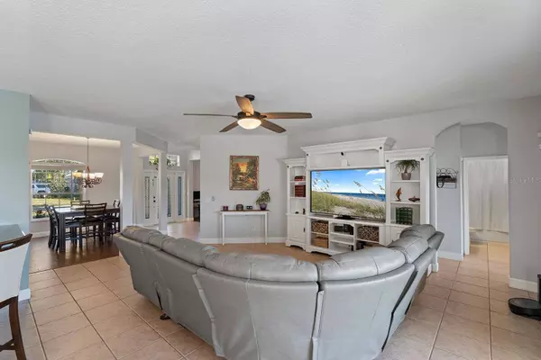 4916 PARKVIEW DR, St Cloud, FL 34771