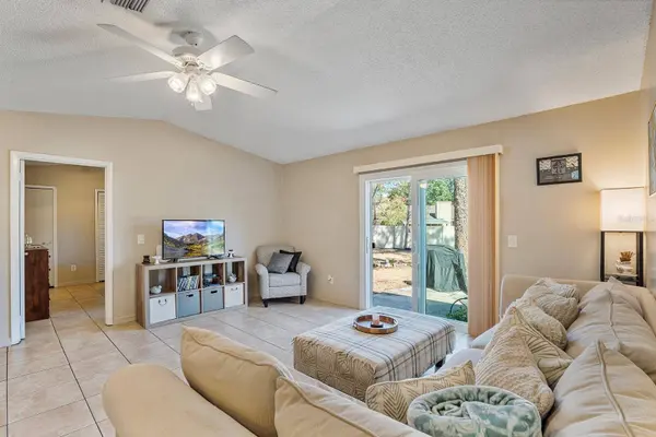 8123 SETTLERS LANDING TRL N, Jacksonville, FL 32244