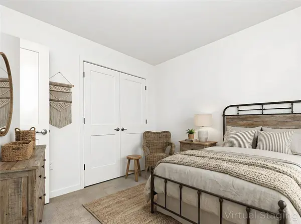 2022 EDUCATION ST, Magnolia Square, FL 34771