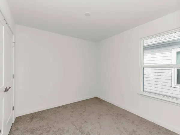 2022 EDUCATION ST, Magnolia Square, FL 34771