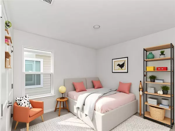 2022 EDUCATION ST, Magnolia Square, FL 34771