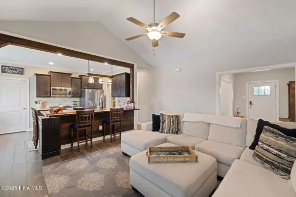 17 Cloverfield CT, Princeton, NC 27569