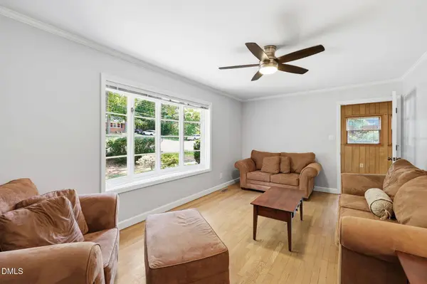 102 Lattimore LN, Durham, NC 27713