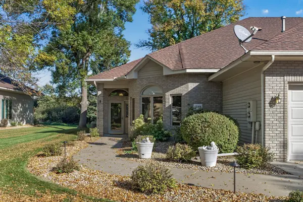 12166 Bluebird CIR NW, Coon Rapids, MN 55448