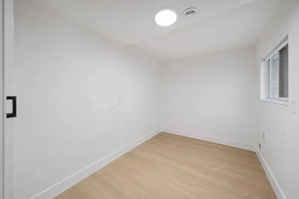 1576 161 ST, Surrey, BC V4A 4X8