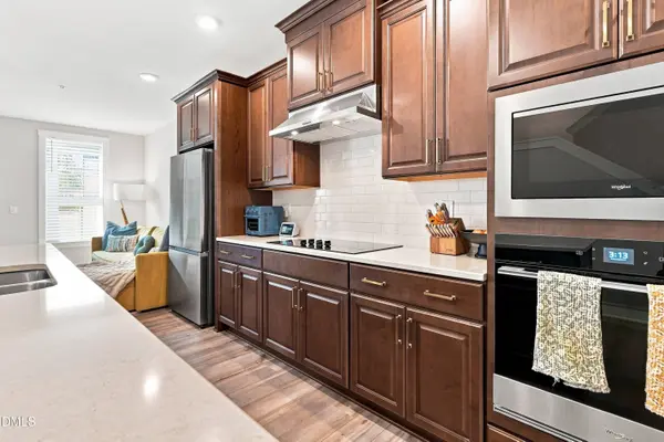 11549 Helmond WAY, Raleigh, NC 27617
