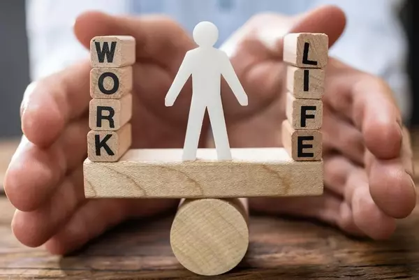 Balancing Work and Life in a Fast-Paced World: A Parent’s Guide