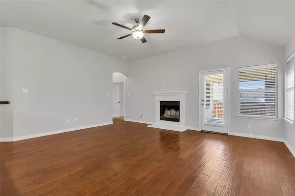 517 Highmoor Court, Oak Point, TX 75068