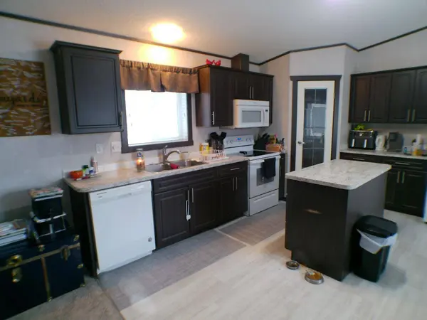 503 2 AVE, Turtleford, SK S0M2Y0
