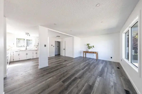 3103 47 AVE, Lloydminster, SK S9V 0E8
