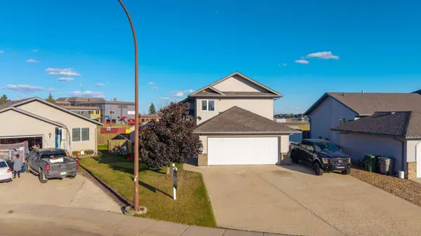3711 45 Avenue Close, Lloydminster, SK S9V 2E8