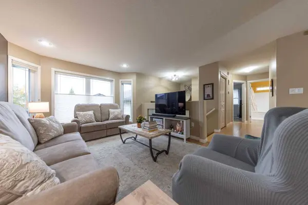 3207 66 AVE, Lloydminster, AB T9V 3H9