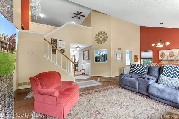 25345 Hunter Lane, Flat Rock, MI 48134