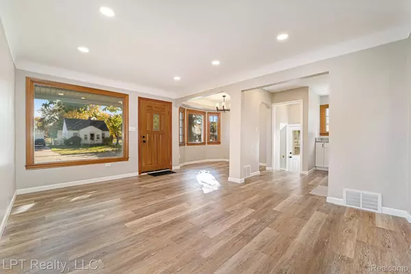 16546 Philomene BLVD, Allen Park, MI 48101