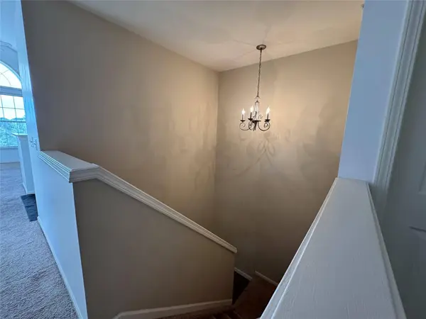 623 Worthington Dr, Lansing, MI 48906-5590