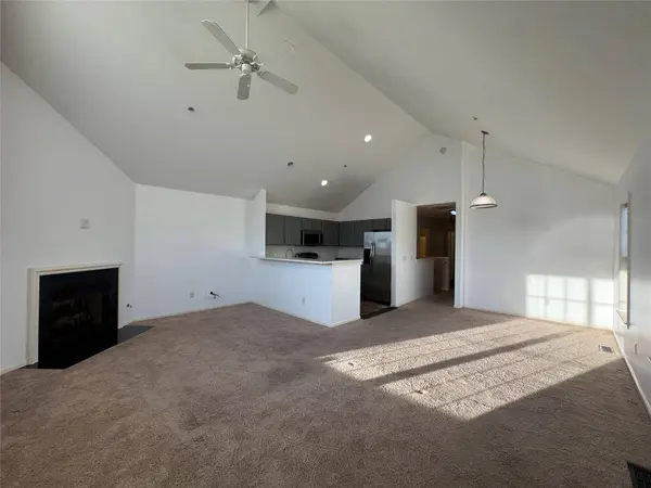 623 Worthington Dr, Lansing, MI 48906-5590