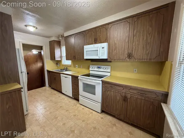 1601 11th ST, Wyandotte, MI 48192