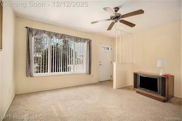 2160 Malvina ST, Lincoln Park, MI 48146