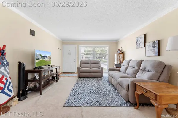 8032 Clippert ST, Taylor, MI 48180