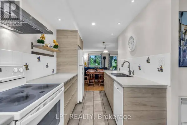 49 Rhonda RD ## 70, Guelph (willow West/sugarbush/west Acres), ON N1H7A4