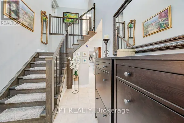 28 BRIDLEWOOD DRIVE E, Guelph, ON N1G4B2