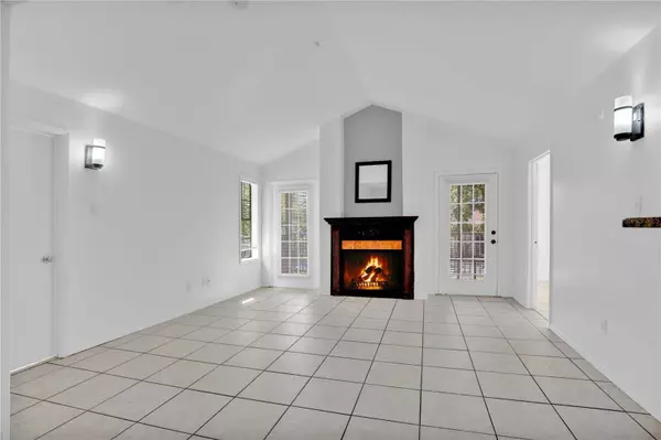 241 AFTON SQ #308, Altamonte Springs, FL 32714