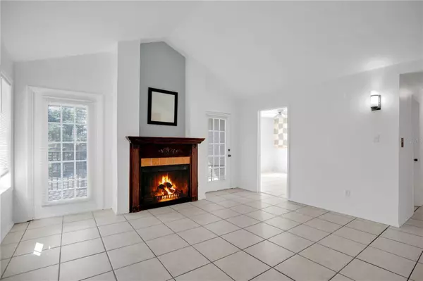 241 AFTON SQ #308, Altamonte Springs, FL 32714