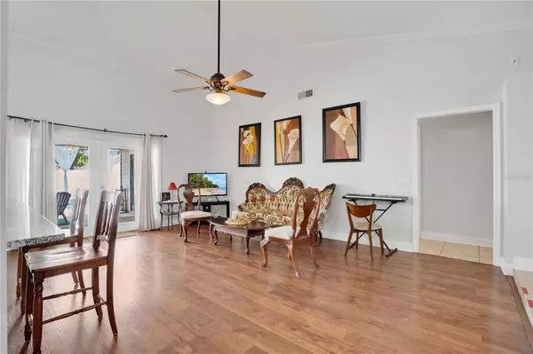 1040 BIG OAKS BLVD, Oviedo, FL 32765