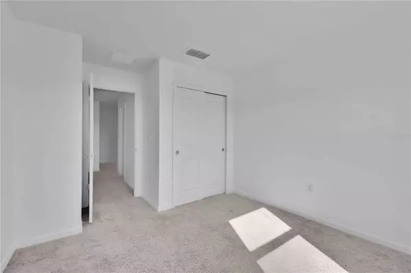 625 STONEY POINT CIR, Davenport, FL 33896