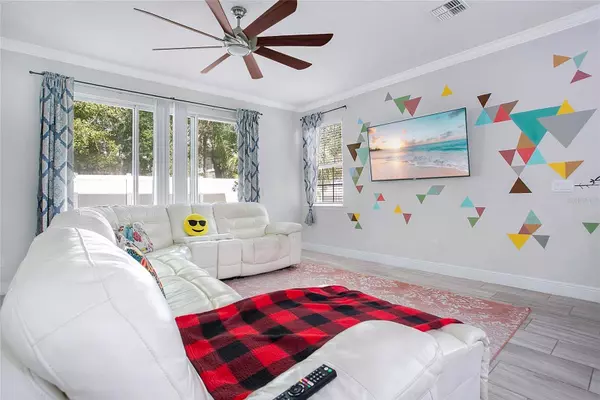 73 MAYO CT, Oviedo, FL 32765