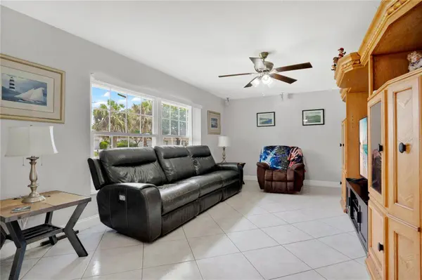 4743 LAKE SHARP DR, Orlando, FL 32817