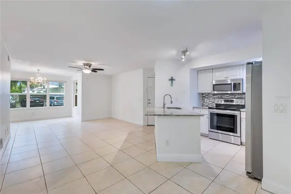 4540 COMMANDER DR #2218, Orlando, FL 32822