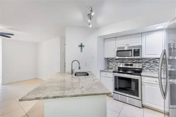 4540 COMMANDER DR #2218, Orlando, FL 32822