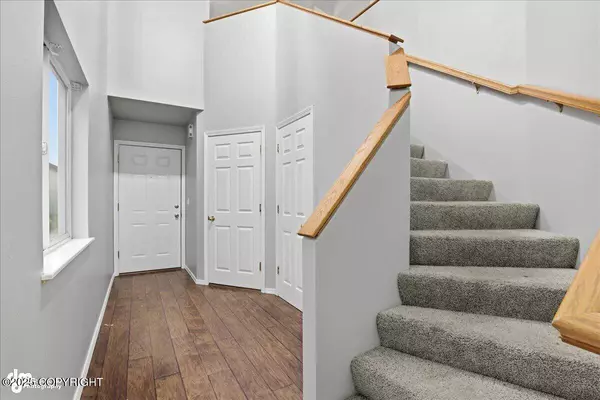 1914 Sturbridge CT, Anchorage, AK 99507