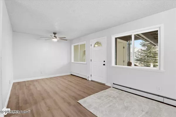 7730 Little Bend CIR, Anchorage, AK 99507