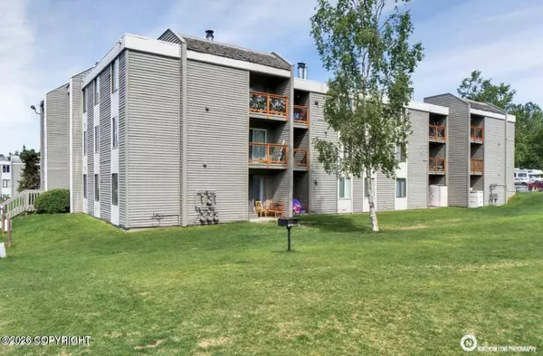 4660 Reka DR D#8, Anchorage, AK 99508