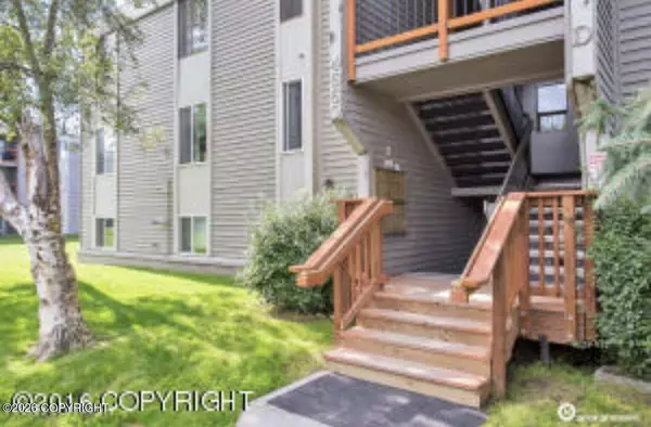 4660 Reka DR D#8, Anchorage, AK 99508