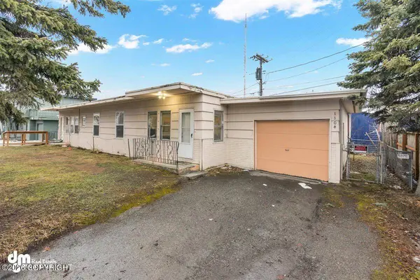 1102 W 29th PL, Anchorage, AK 99503