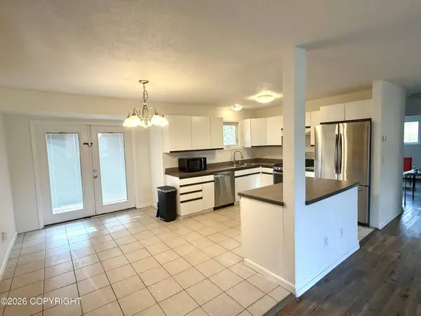 5206 Caribou AVE, Anchorage, AK 99508