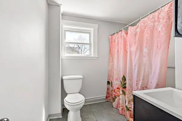 63 West Carpenter St #2F, Attleboro, MA 02703