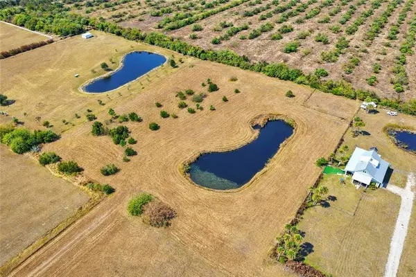 6430 69th ST, Vero Beach, FL 32967