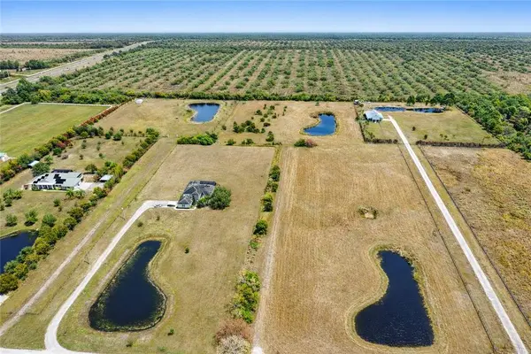 6430 69th ST, Vero Beach, FL 32967