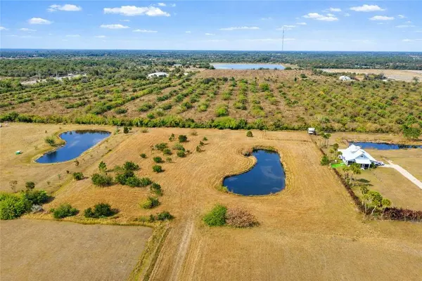 6430 69th ST, Vero Beach, FL 32967