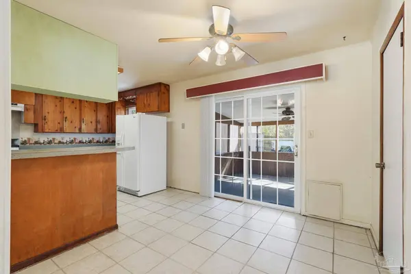 1401 John Carroll Dr, Pensacola, FL 32504
