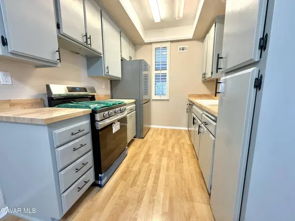 2827 W Avenue K12 #Apt 211