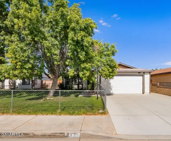 2233 Morningside AVE, Lancaster, CA 93535